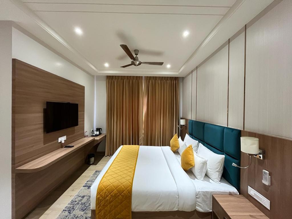 Hotel Sp Residency Near International Igi Airport Delhi Nuova Delhi Esterno foto